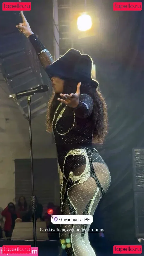 Iza Cantora Onlyfans Photo Gallery 