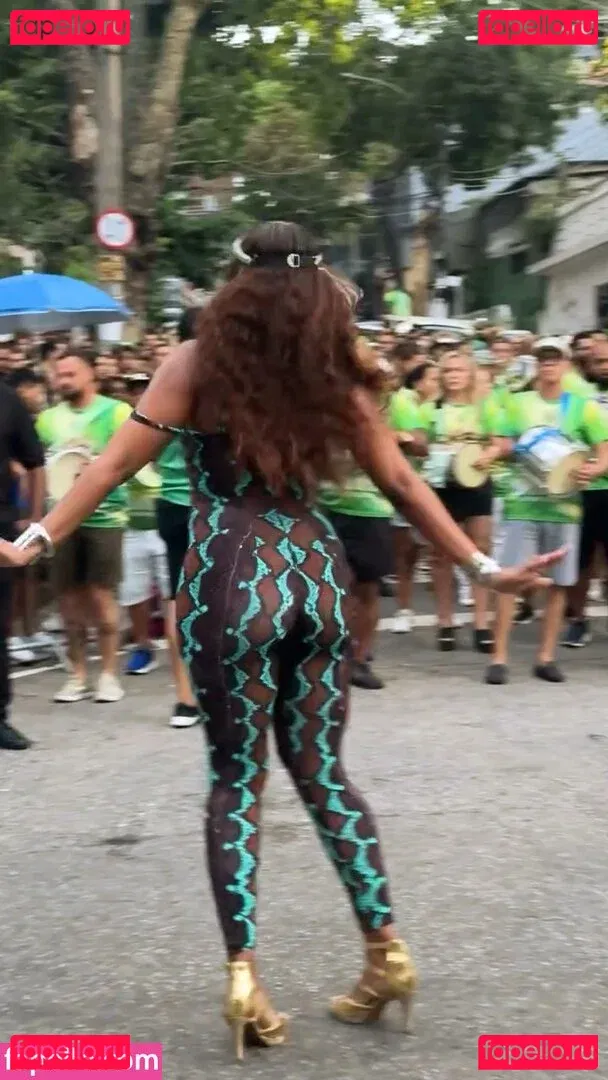 Iza Cantora Onlyfans Photo Gallery 