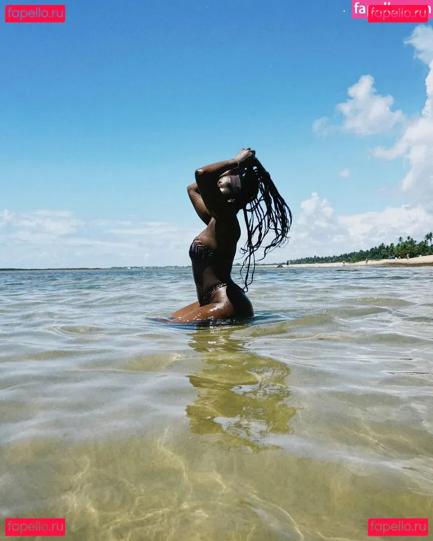 Iza Cantora Onlyfans Photo Gallery 