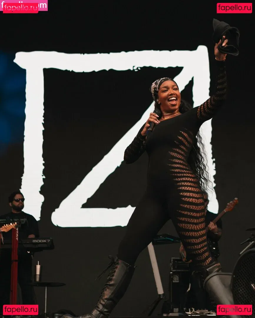 Iza Cantora Onlyfans Photo Gallery 