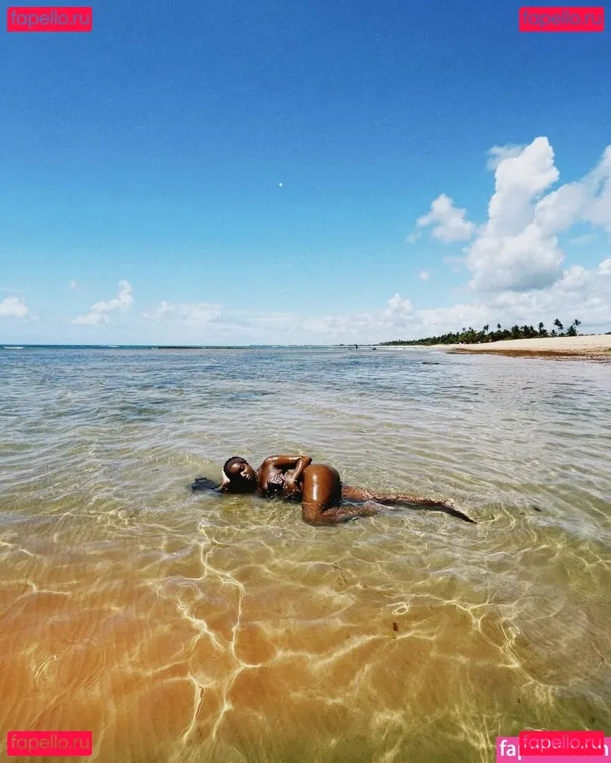 Iza Cantora Onlyfans Photo Gallery 