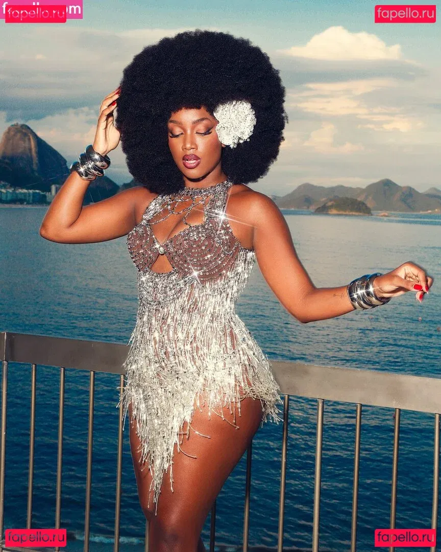 Iza Cantora Onlyfans Photo Gallery 