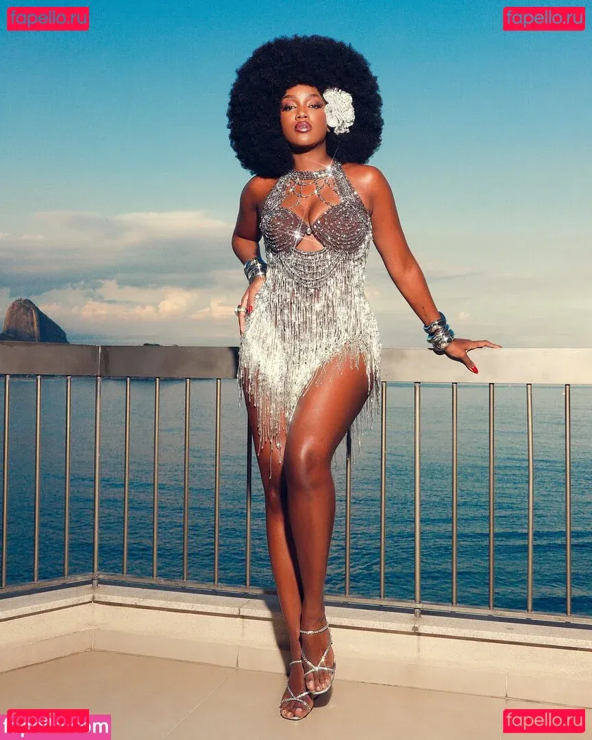 Iza Cantora Onlyfans Photo Gallery 