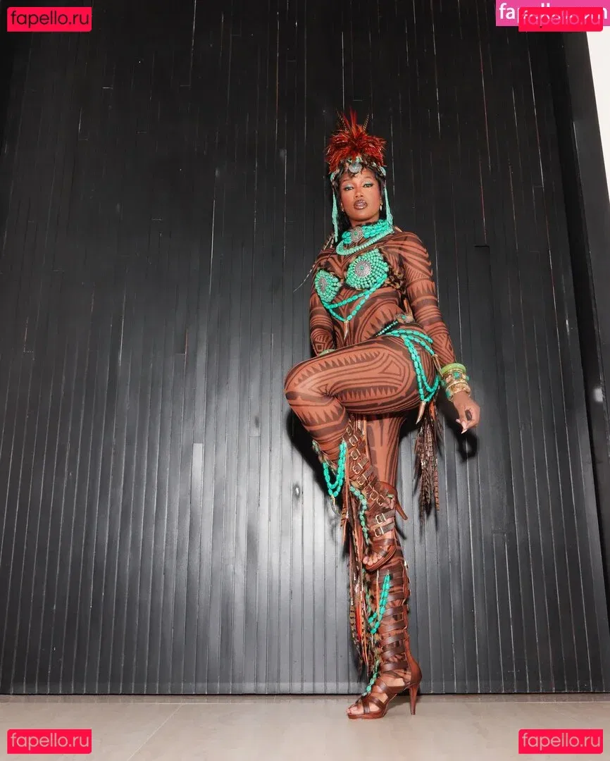 Iza Cantora Onlyfans Photo Gallery 