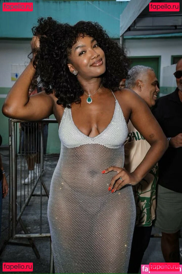 Iza Cantora Onlyfans Photo Gallery 