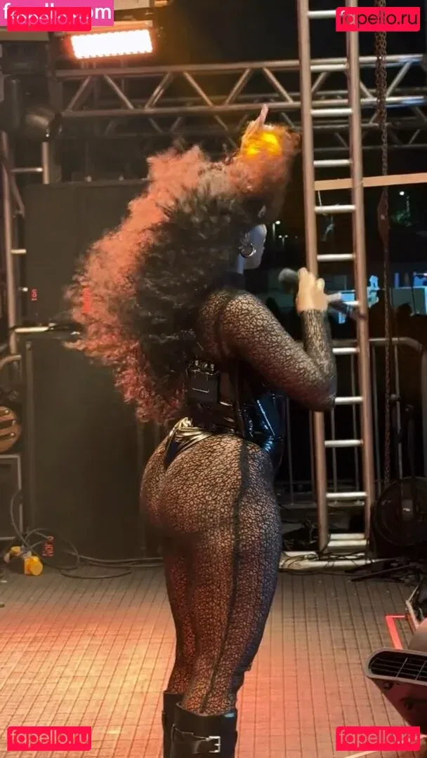 Iza Cantora Onlyfans Photo Gallery 