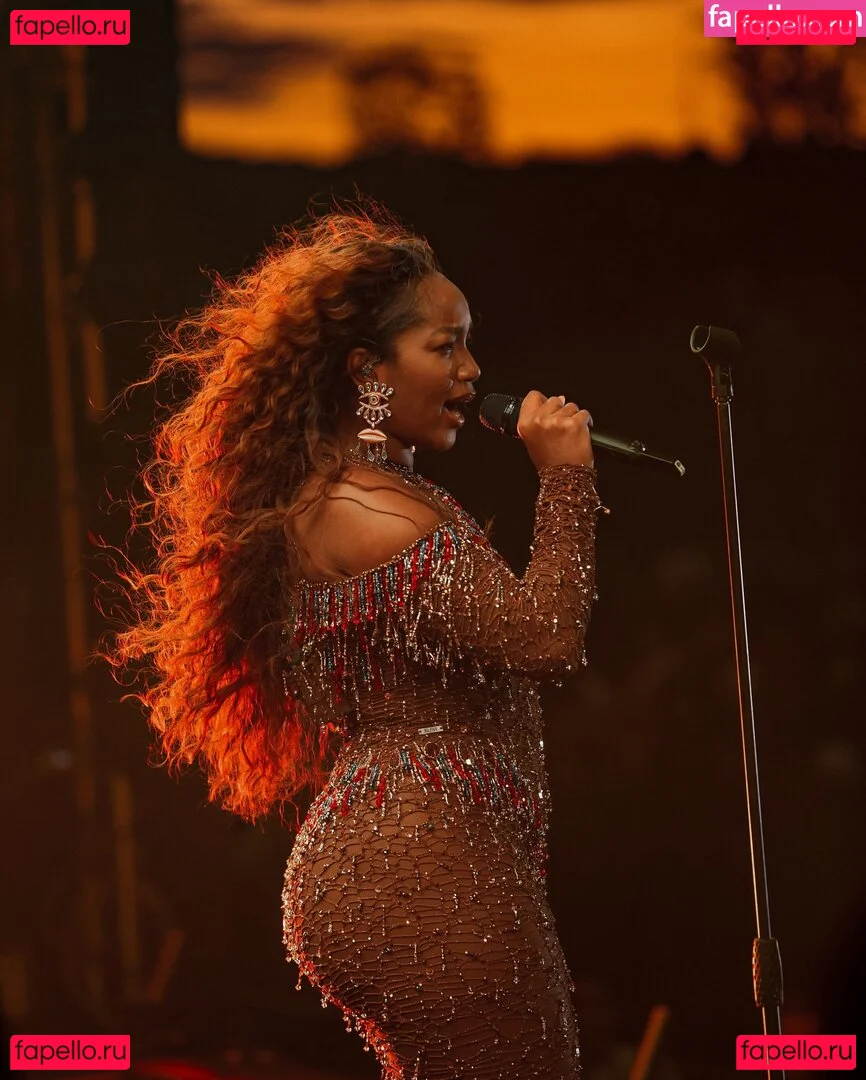 Iza Cantora Onlyfans Photo Gallery 