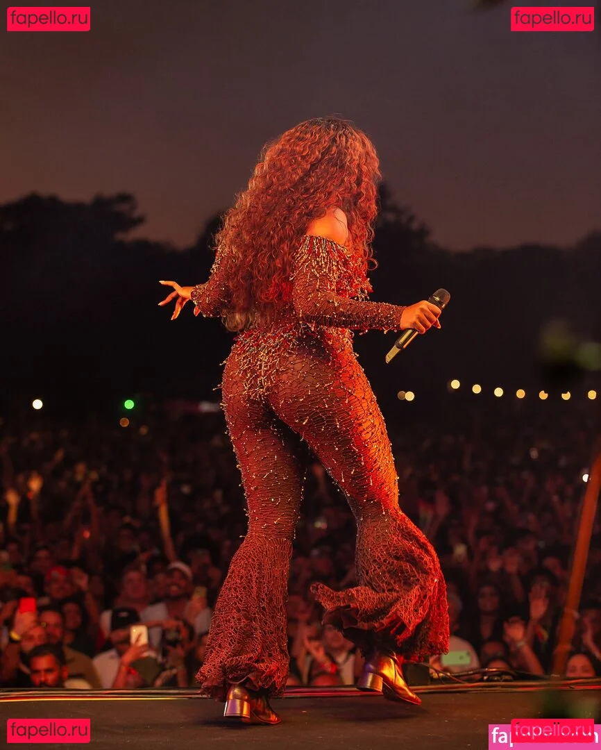 Iza Cantora Onlyfans Photo Gallery 