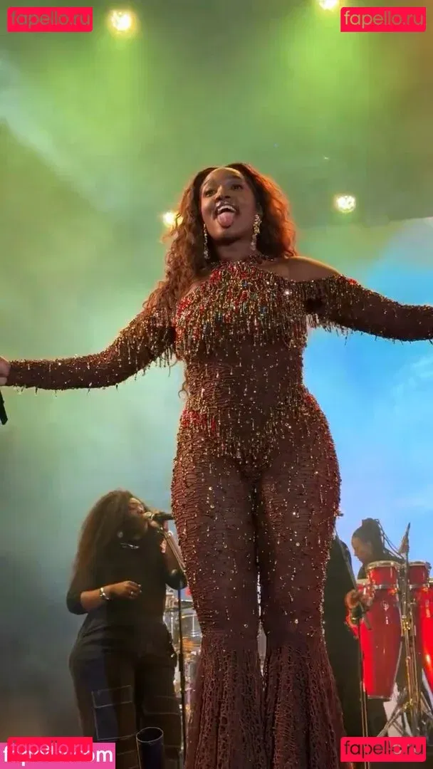 Iza Cantora Onlyfans Photo Gallery 