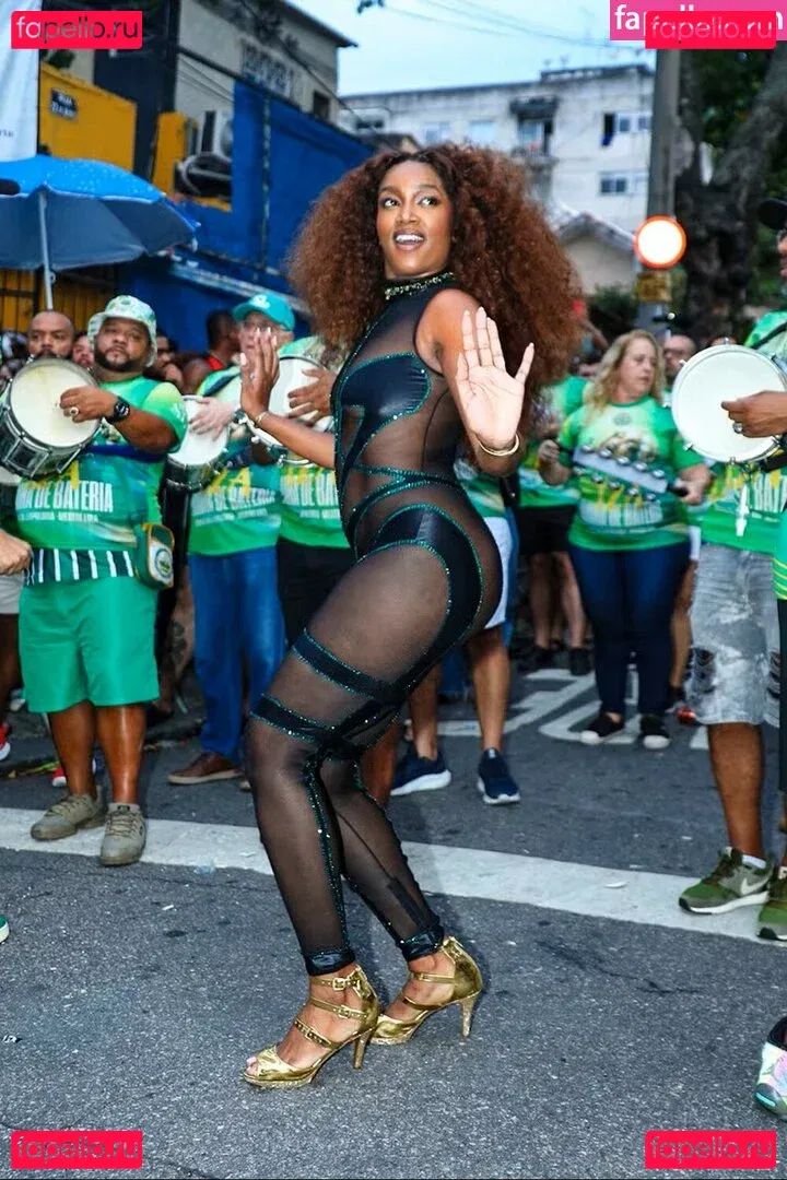 Iza Cantora Onlyfans Photo Gallery 