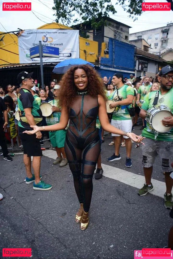 Iza Cantora Onlyfans Photo Gallery 