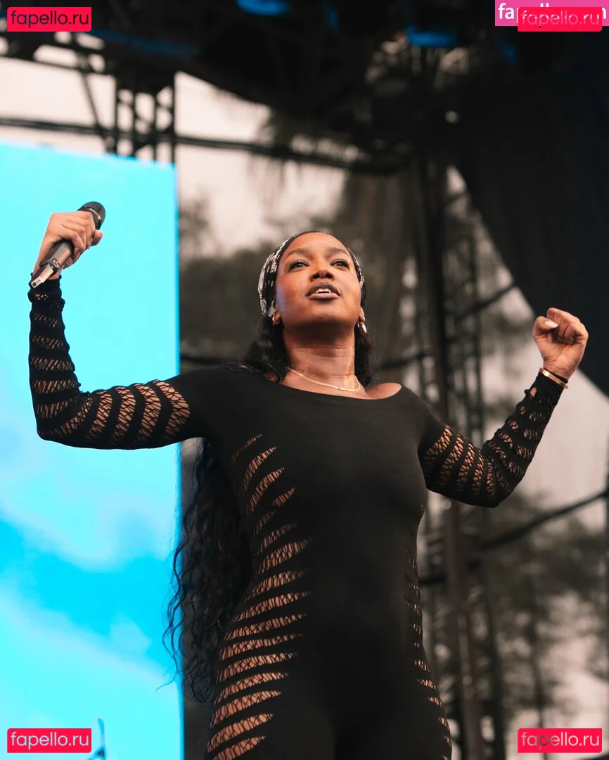 Iza Cantora Onlyfans Photo Gallery 