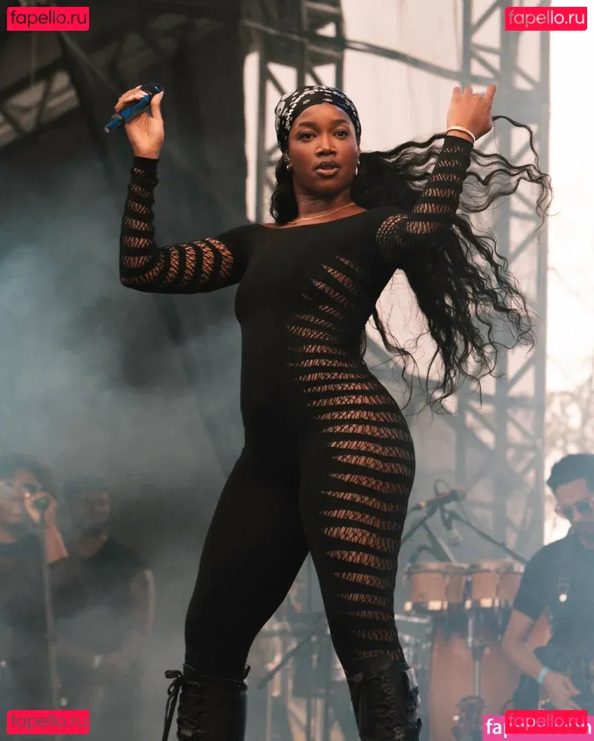 Iza Cantora Onlyfans Photo Gallery 