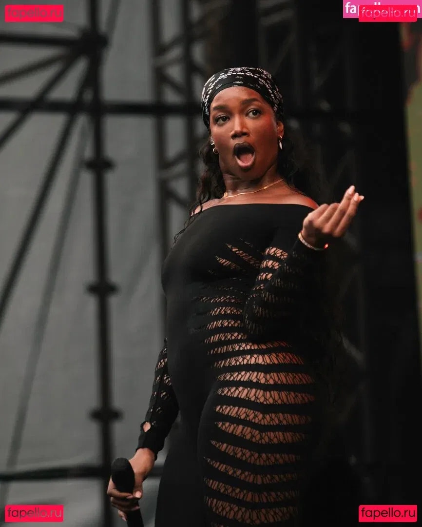 Iza Cantora Onlyfans Photo Gallery 