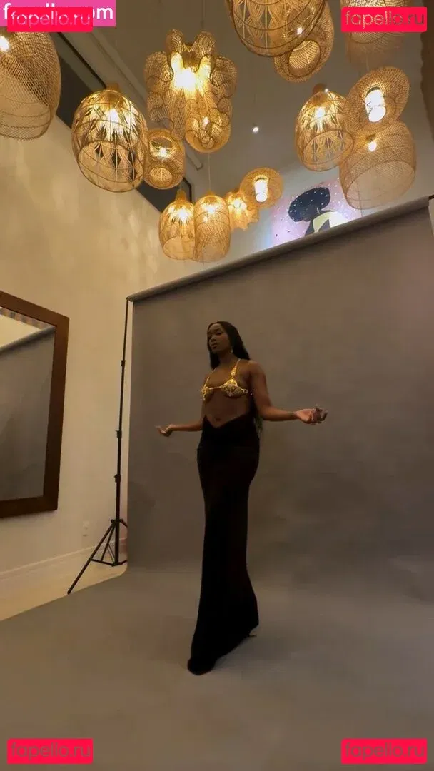 Iza Cantora Onlyfans Photo Gallery 