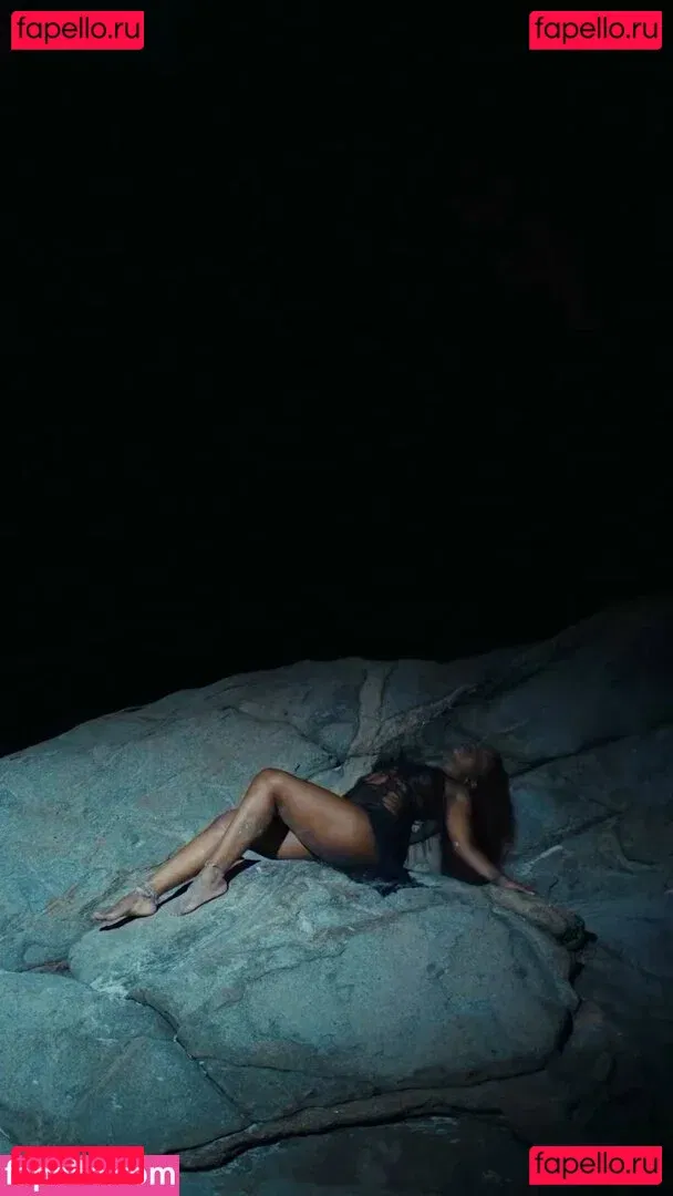 Iza Cantora Onlyfans Photo Gallery 