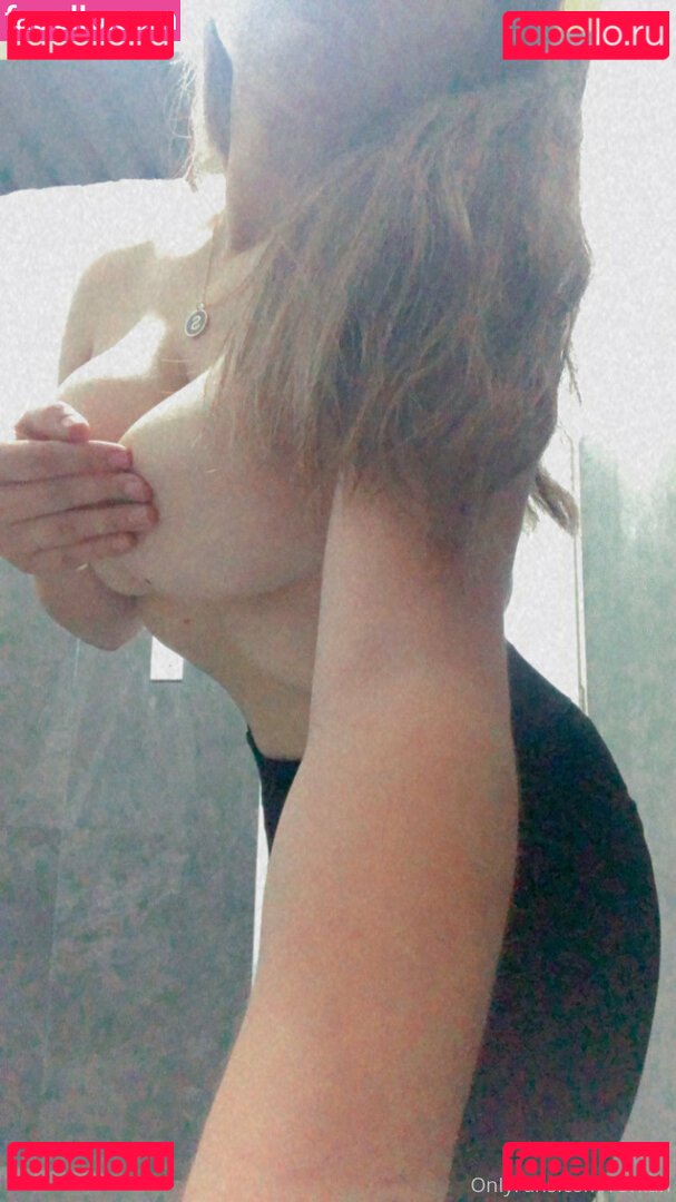 revkahisback Nude Onlyfans Photo 5