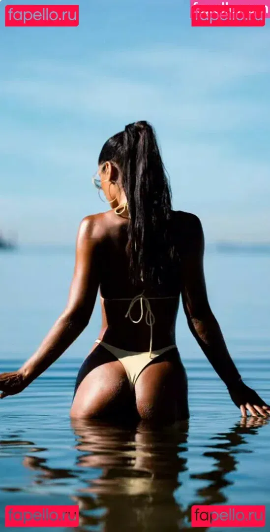 Felisja Piana Onlyfans Photo Gallery 