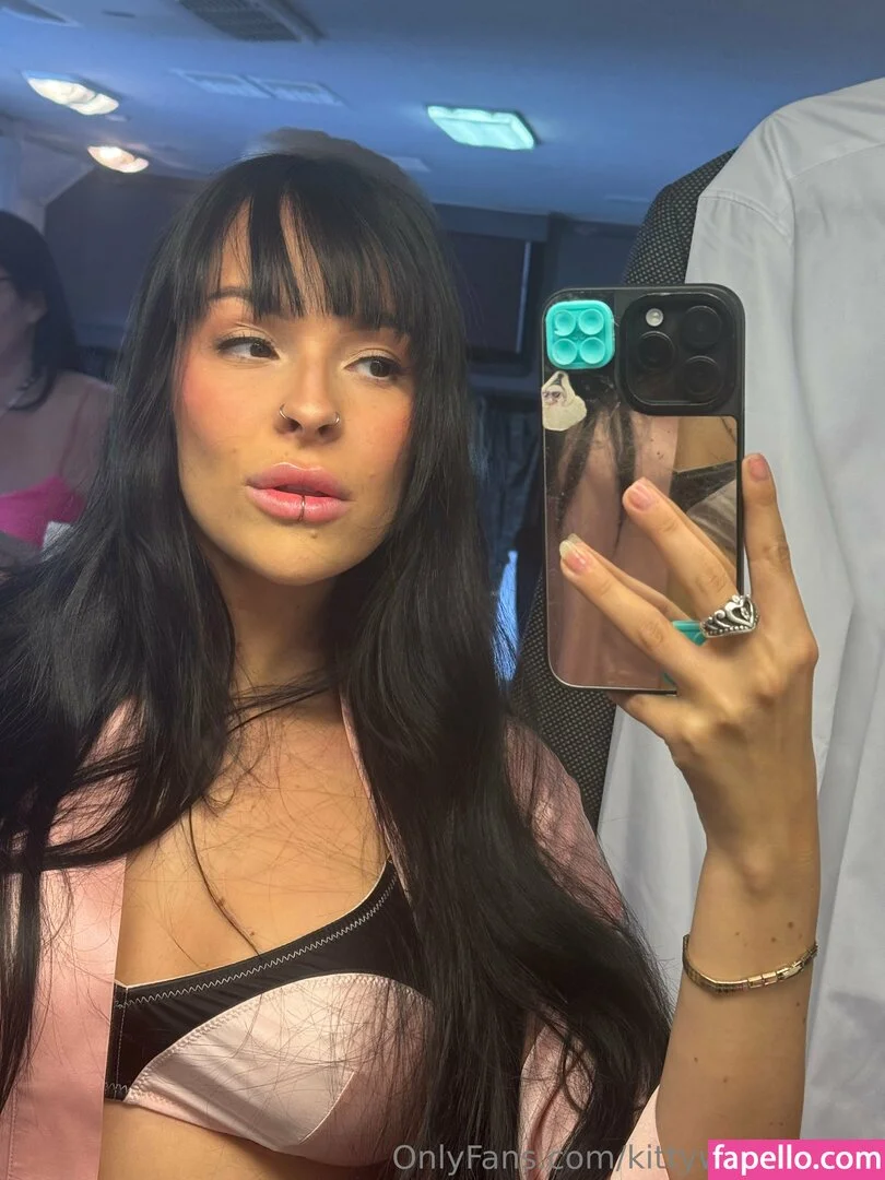 kittywants2play Onlyfans Photo Gallery 