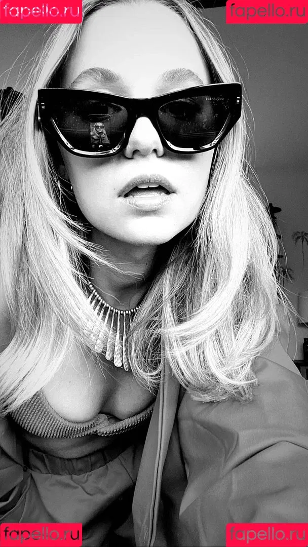 Madison Iseman Onlyfans Photo Gallery 