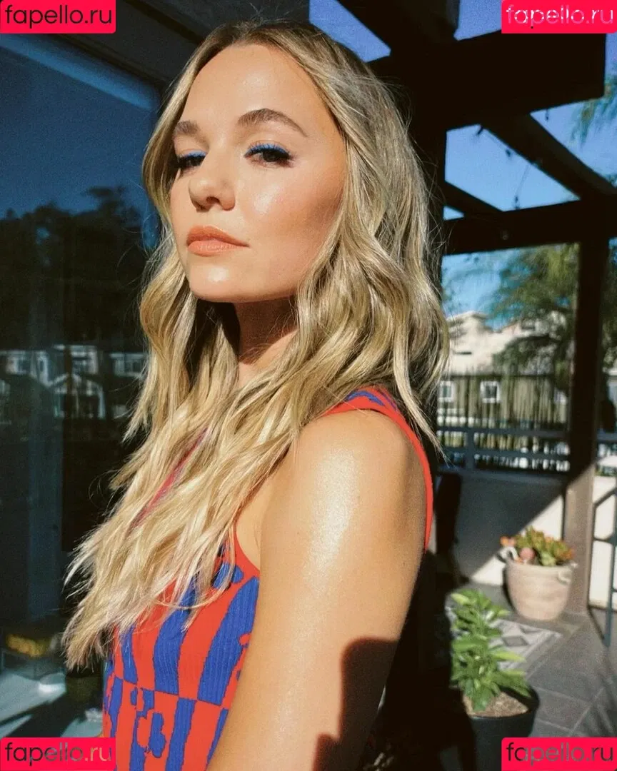 Madison Iseman Onlyfans Photo Gallery 
