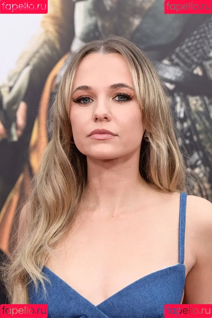 Madison Iseman Onlyfans Photo Gallery 