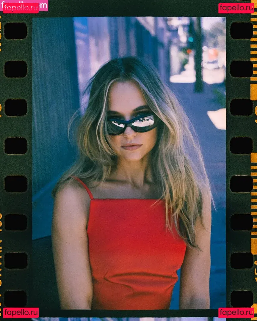 Madison Iseman Onlyfans Photo Gallery 