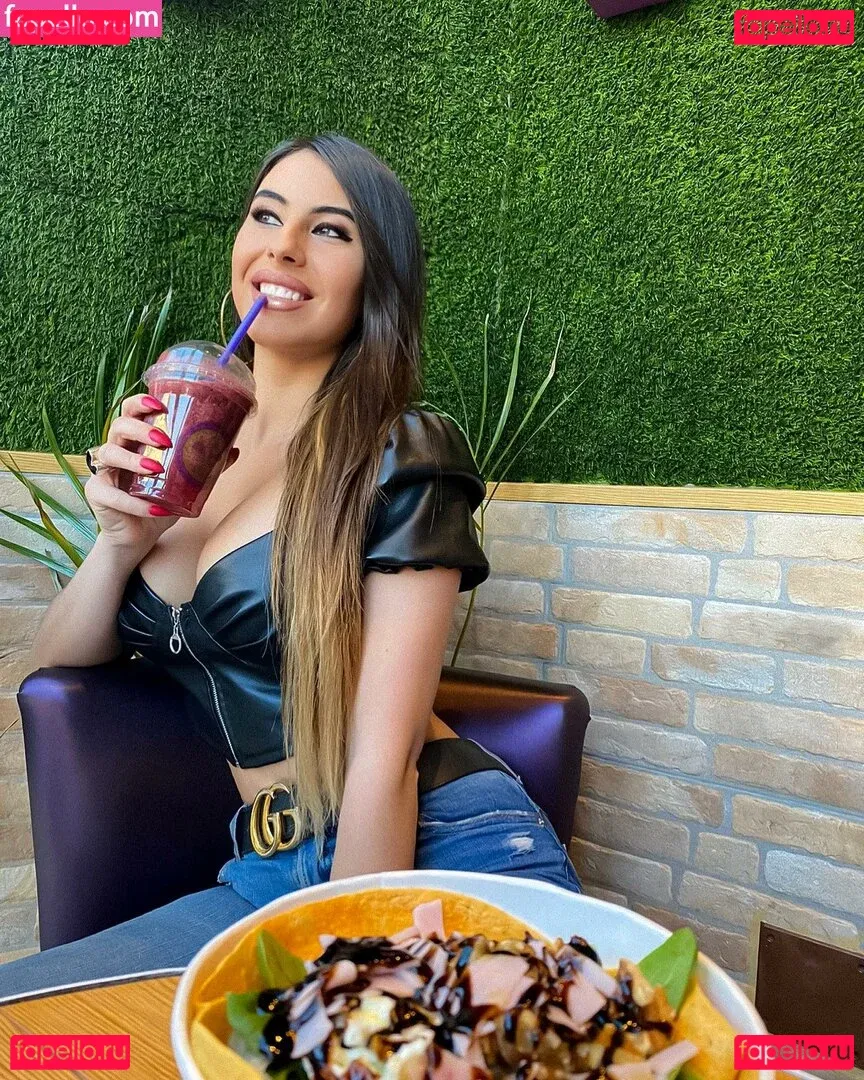 Yoana Cuesta Cortijo Onlyfans Photo Gallery 