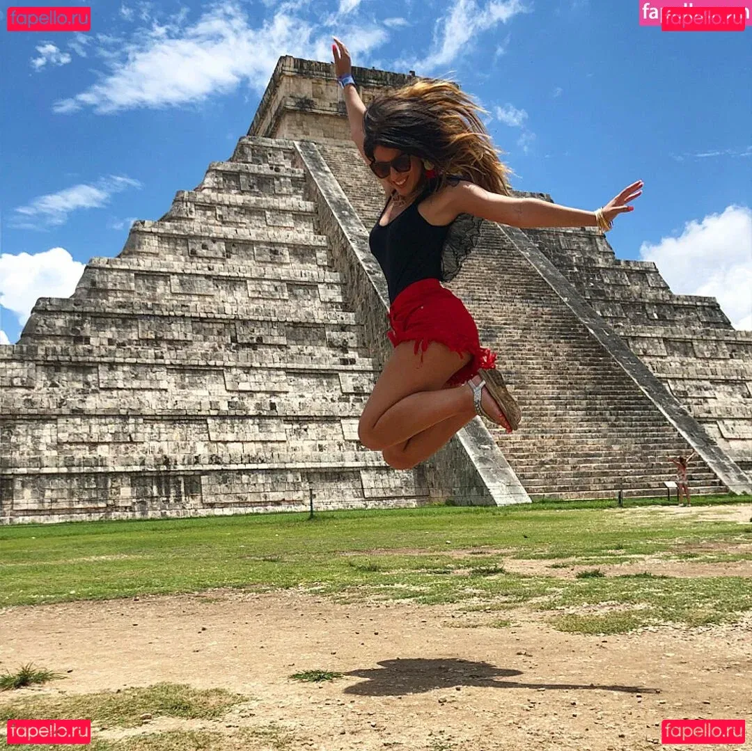 Yoana Cuesta Cortijo Onlyfans Photo Gallery 