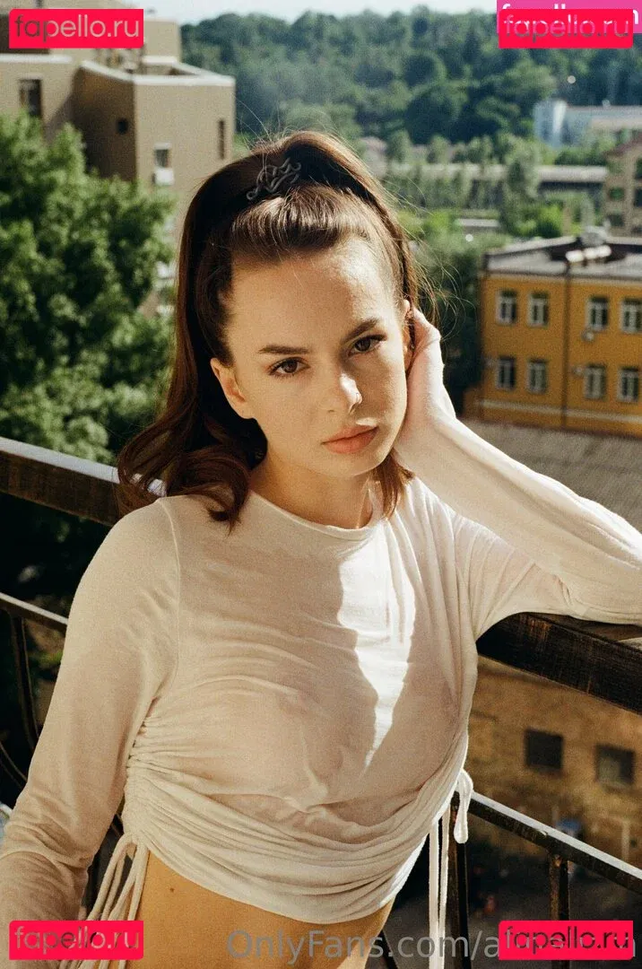 alinalizm Onlyfans Photo Gallery 