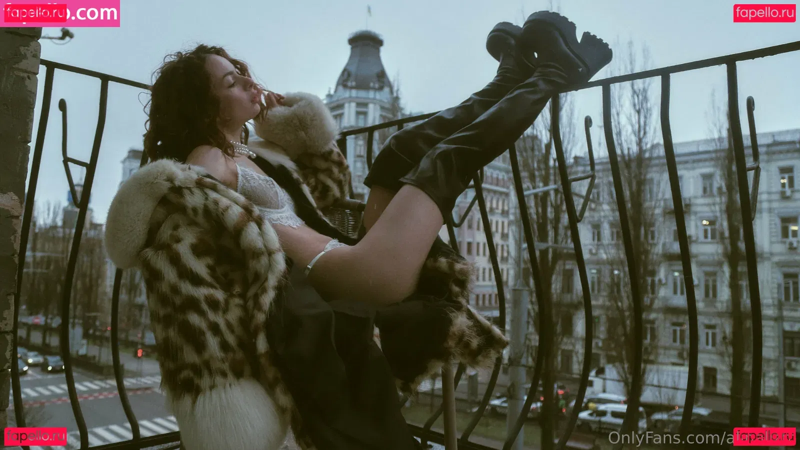 alinalizm Onlyfans Photo Gallery 