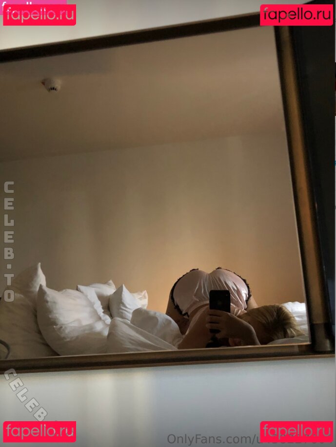 Sinasunchez Nude Onlyfans Photo 15