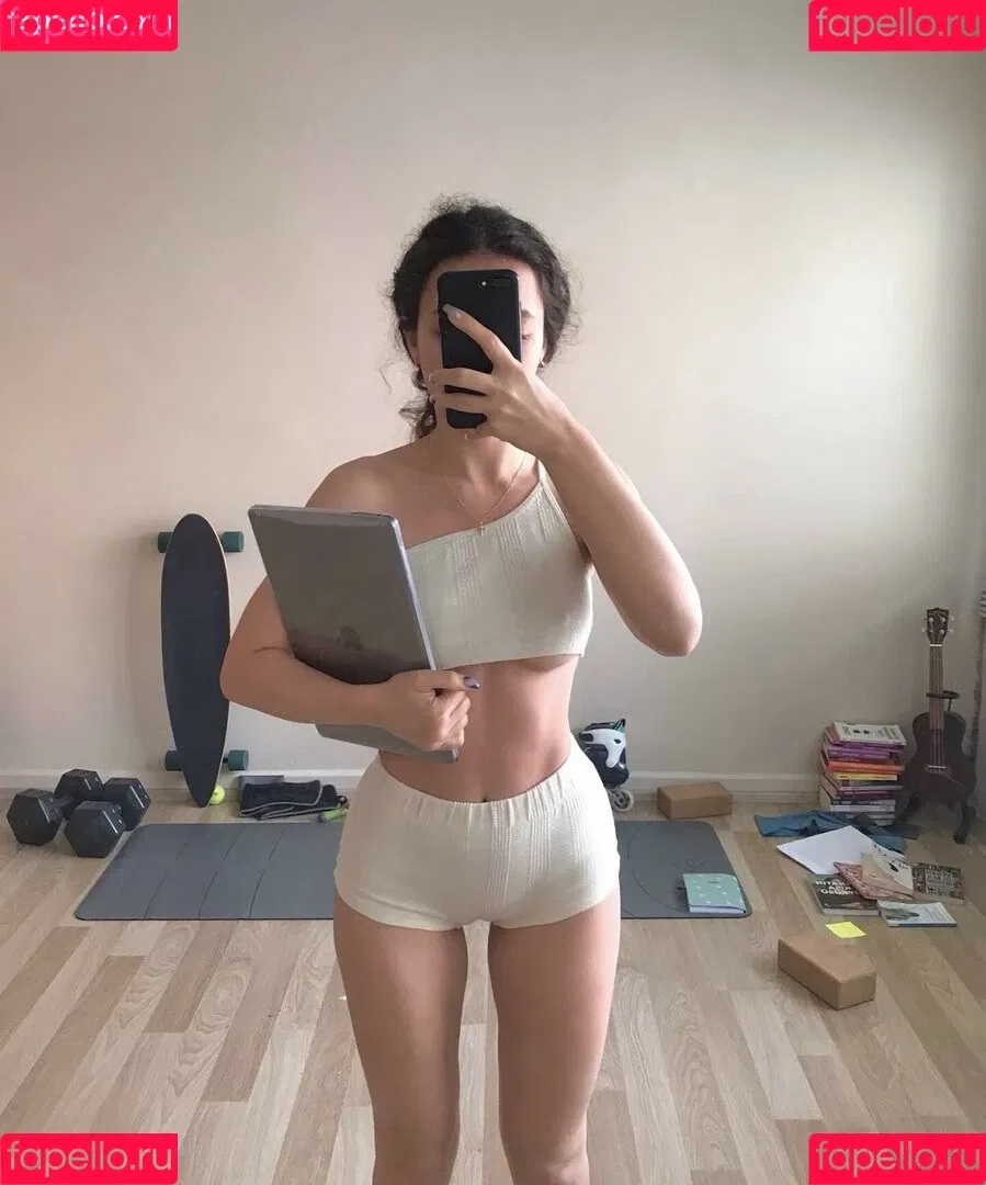 Meltem Koc Onlyfans Photo Gallery 