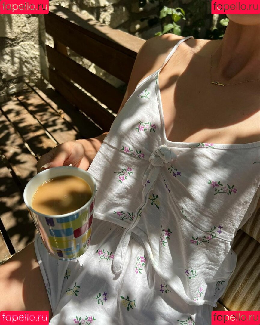 Meltem Koc Onlyfans Photo Gallery 