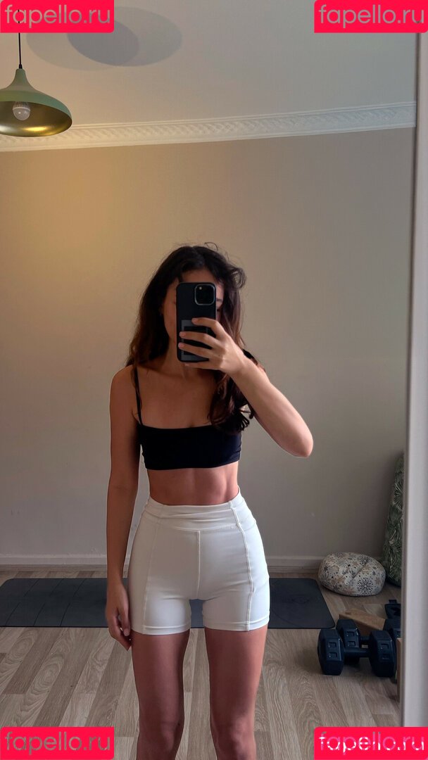 Meltem Koc Onlyfans Photo Gallery 