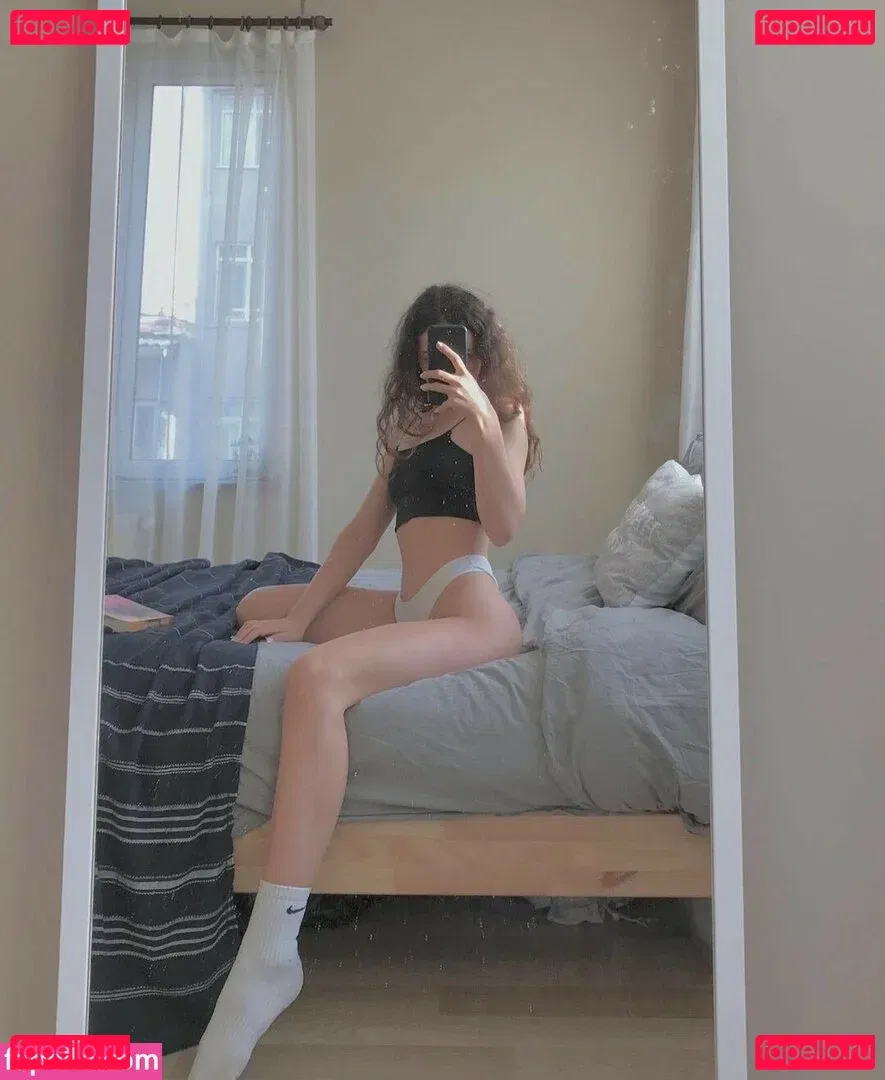 Meltem Koc Onlyfans Photo Gallery 