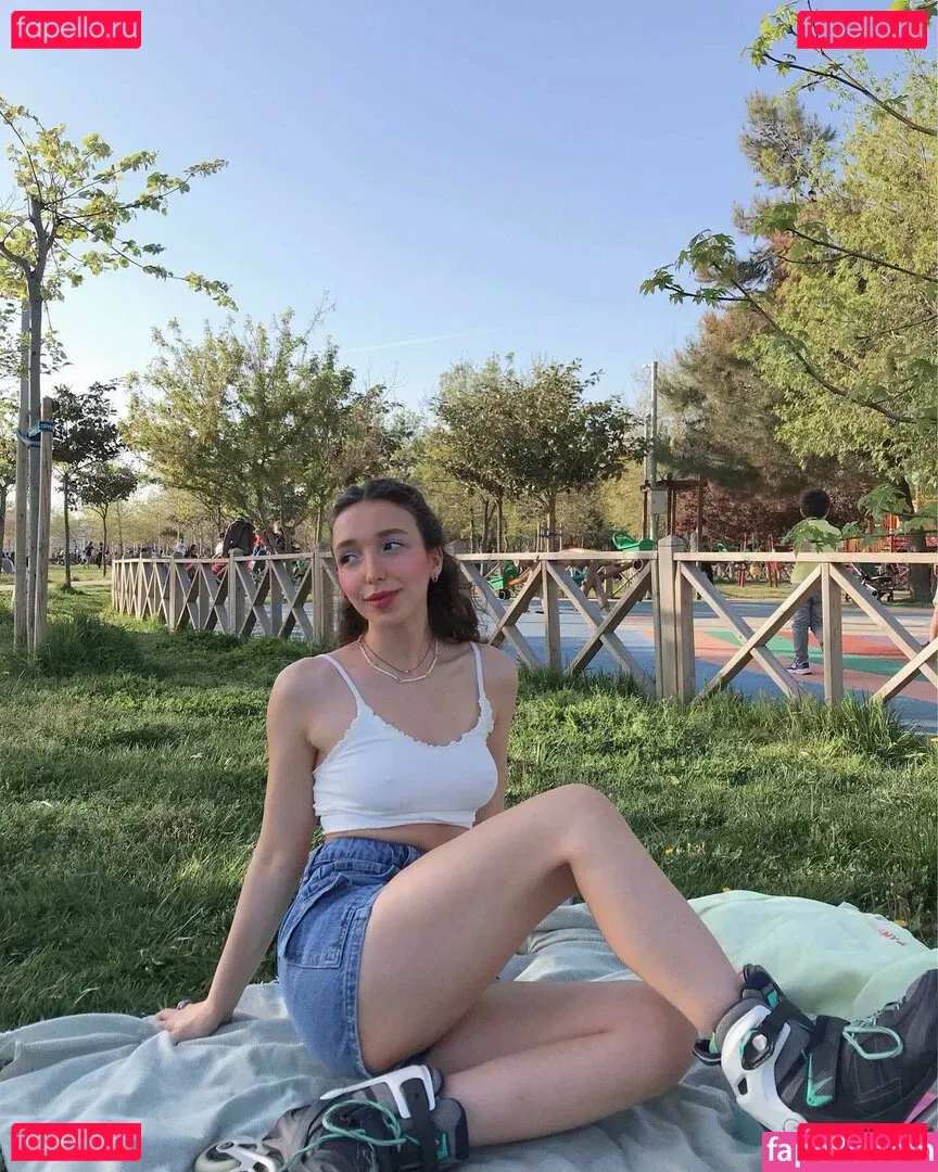 Meltem Koc Onlyfans Photo Gallery 