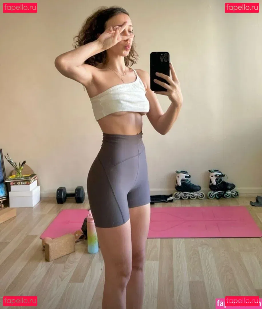 Meltem Koc Onlyfans Photo Gallery 