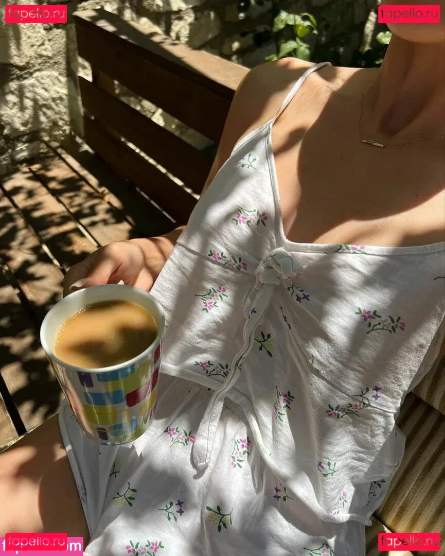 Meltem Koc Onlyfans Photo Gallery 