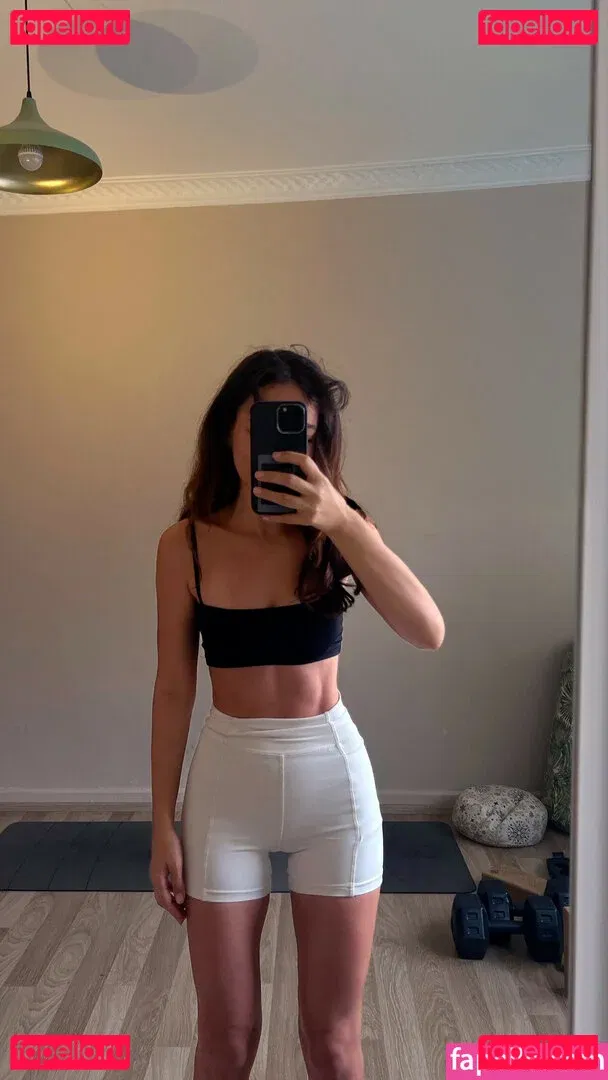 Meltem Koc Onlyfans Photo Gallery 