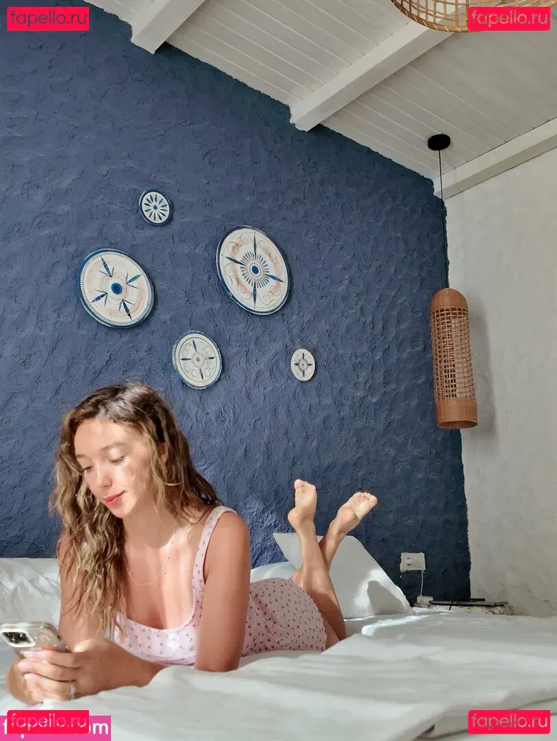 Meltem Koc Onlyfans Photo Gallery 