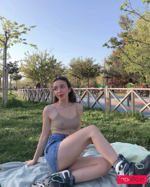 Meltem Koc Nude Onlyfans Photo 35