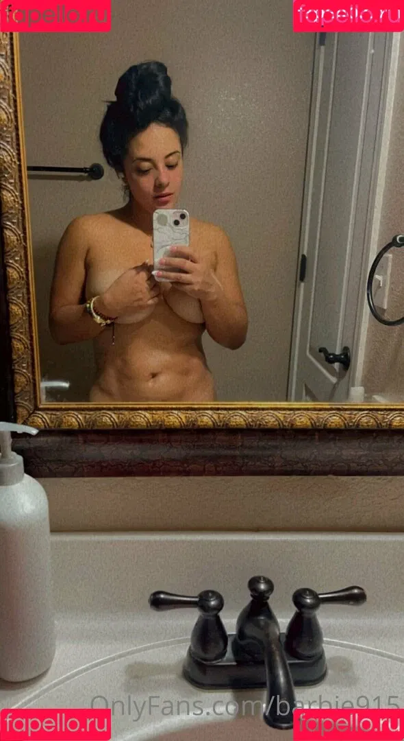 Elizabeth Retana Onlyfans Photo Gallery 