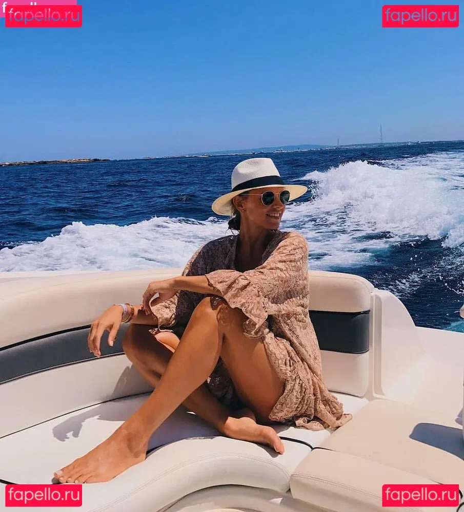 Laura Wontorra Onlyfans Photo Gallery 