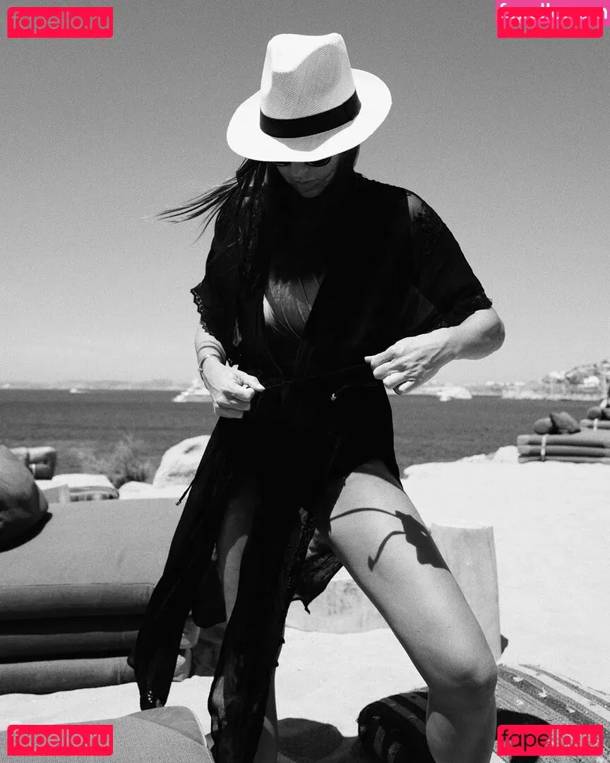 Laura Wontorra Onlyfans Photo Gallery 