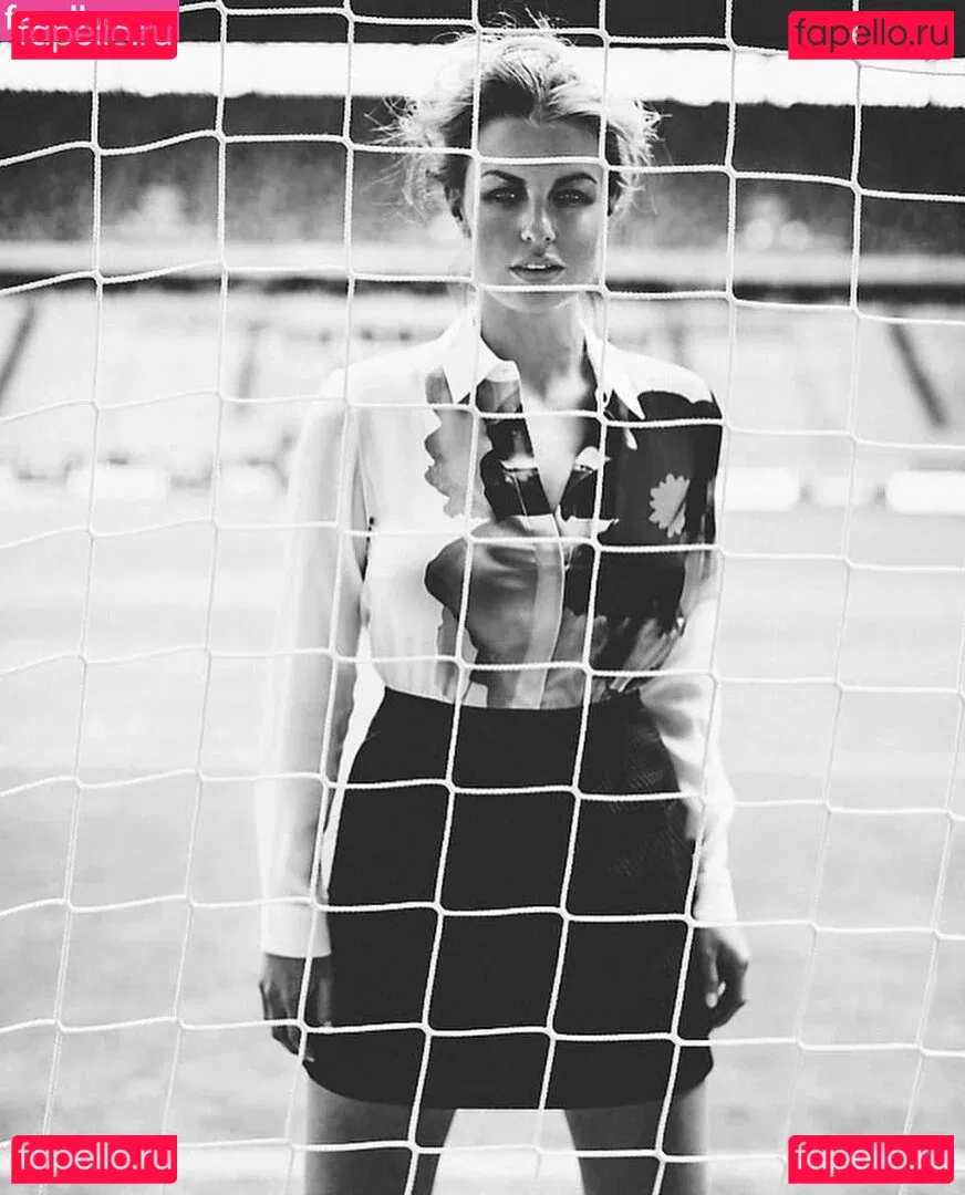 Laura Wontorra Onlyfans Photo Gallery 