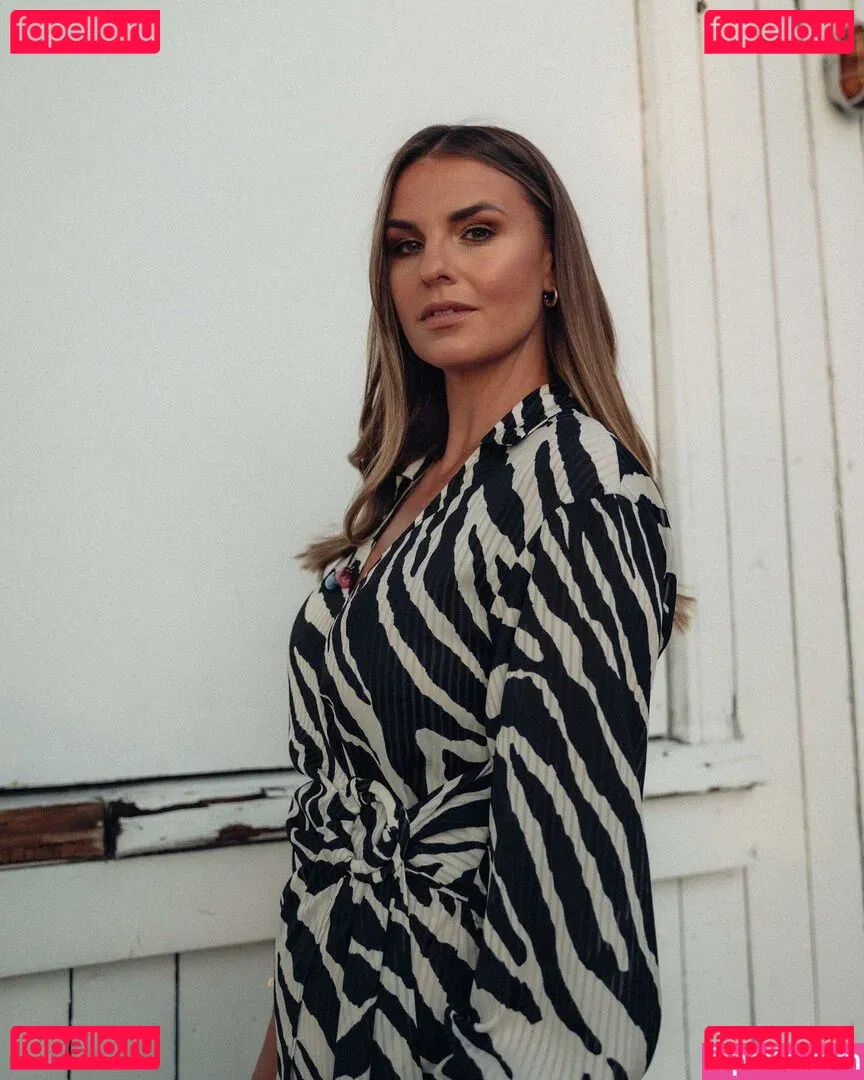 Laura Wontorra Onlyfans Photo Gallery 