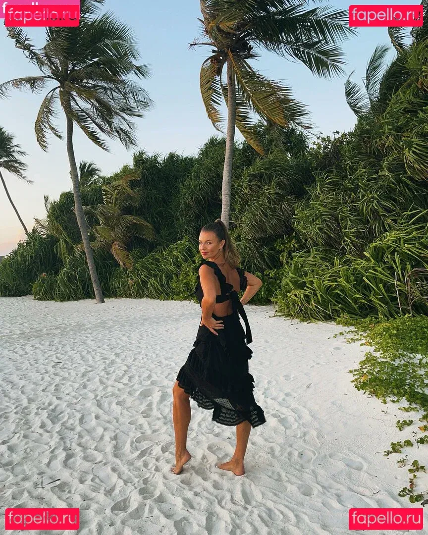 Laura Wontorra Onlyfans Photo Gallery 