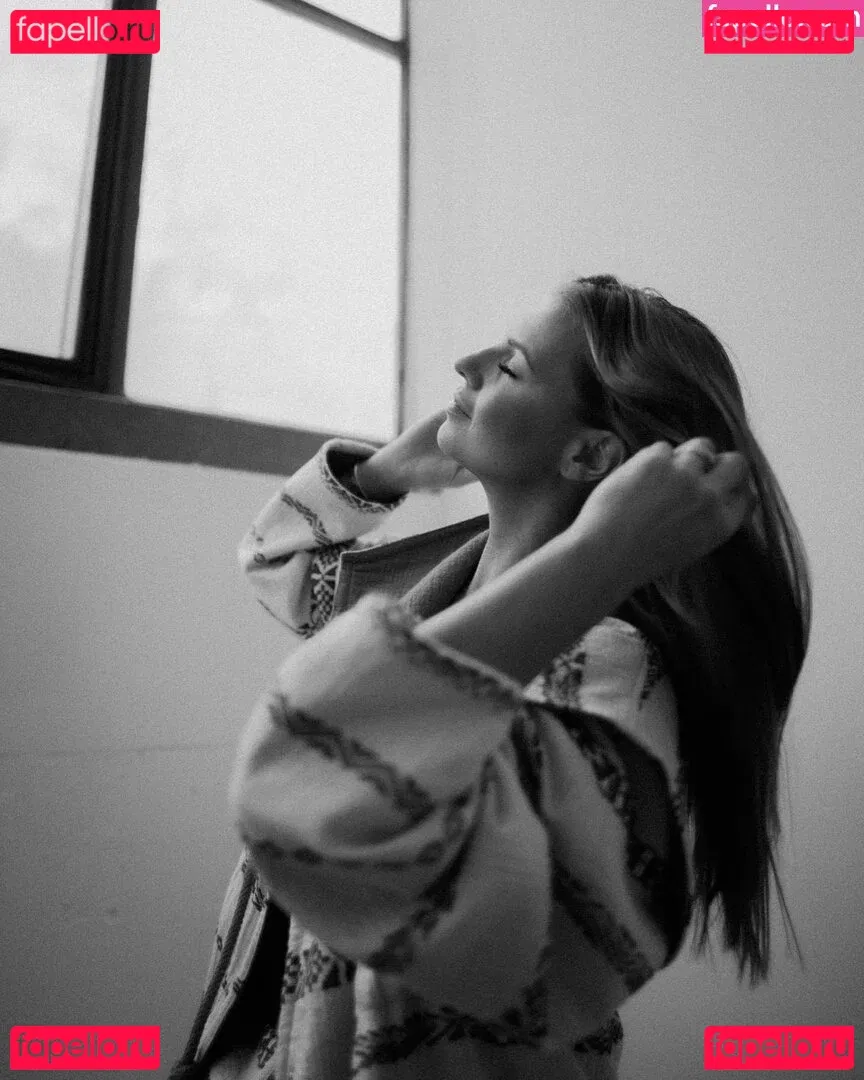 Laura Wontorra Onlyfans Photo Gallery 