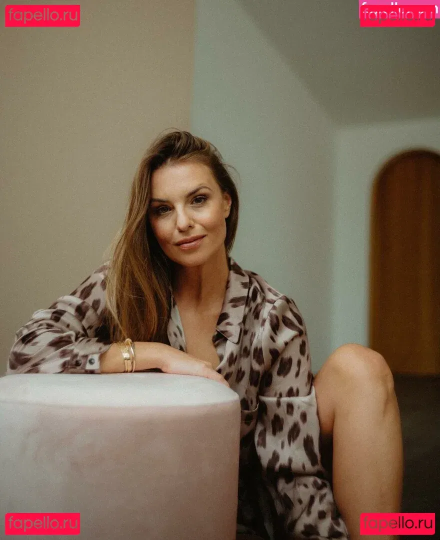 Laura Wontorra Onlyfans Photo Gallery 